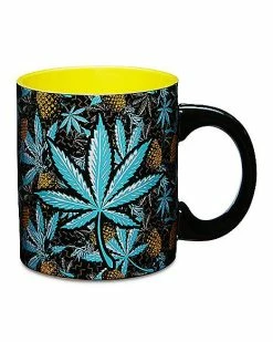 Brand new ⌛ Pineapple Leaf Coffee Mug - 20 oz. 🔔